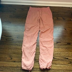 NWT: Lululemon Dance Studio MR Pant Size 4